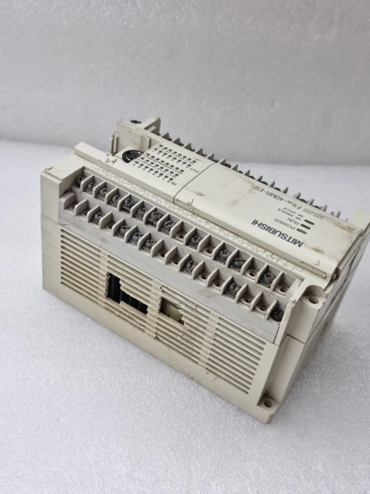 MITSUBISHI FXon-40MR-ES/UL PROGRAMMABLE CONTROLLER 100-240VAC (Cosmetic Damaged)